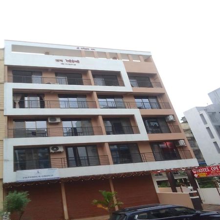 Hotel Om Sai Navi Mumbai Exterior photo